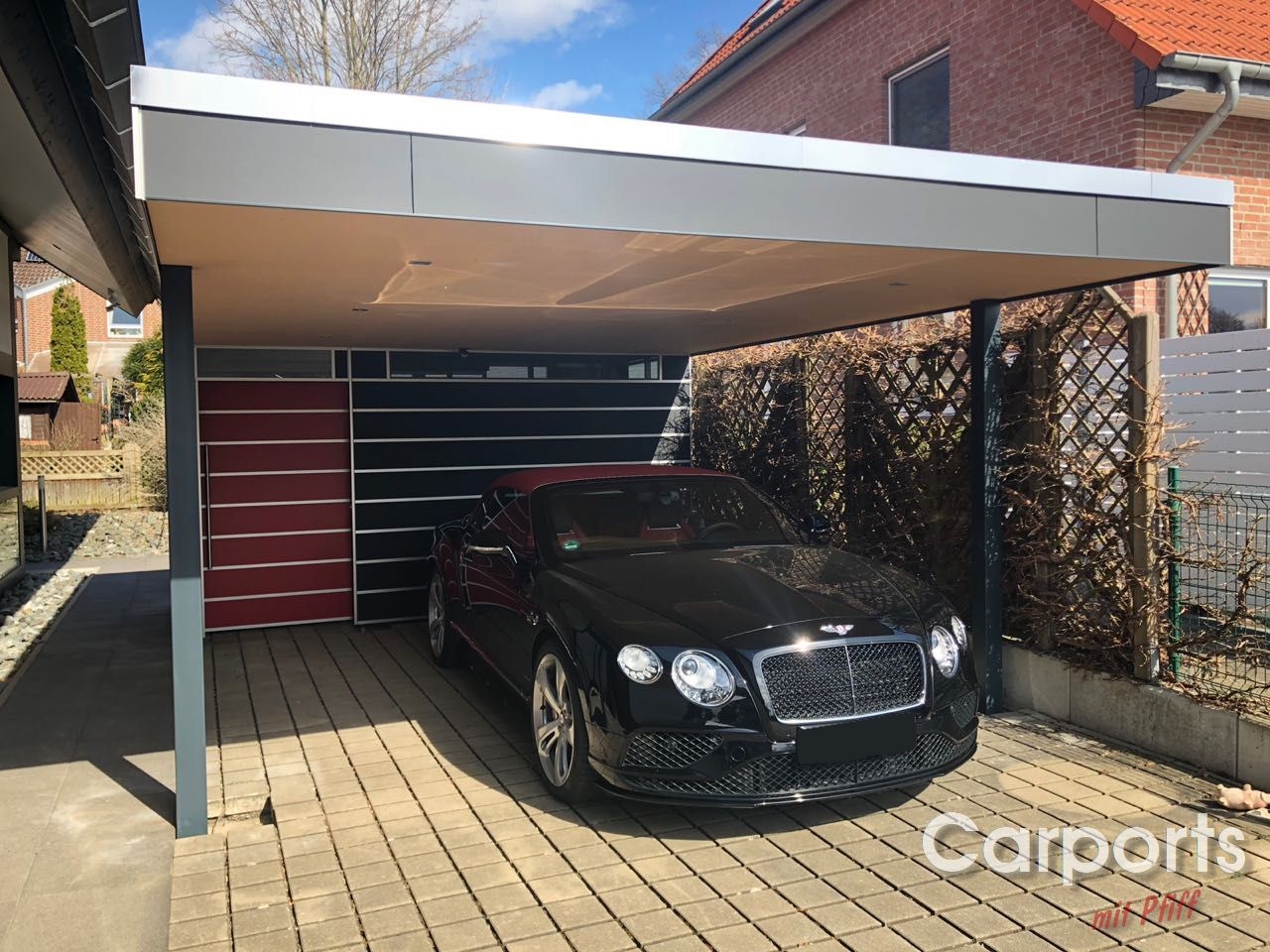 4 Carport HPL mit Abstellraum und verkleideter Deckenunterkonstruktion
